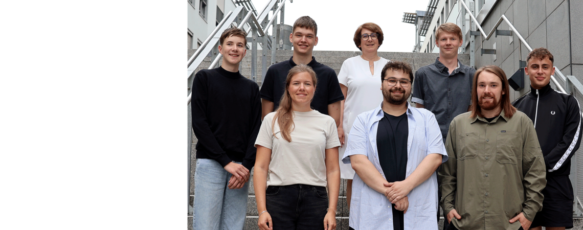 Ausbildungsstart 2026 Acht neue Auszubildende beginnen ihre Ausbildung zur Geomatikerin bzw. zum Geomatiker.