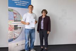 Ernennung des neuen Vermessungsreferendars im LVermGeo