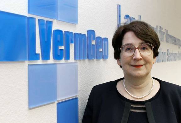Präsidentin des LVermGeo Frau Jäger-Bredenfeld